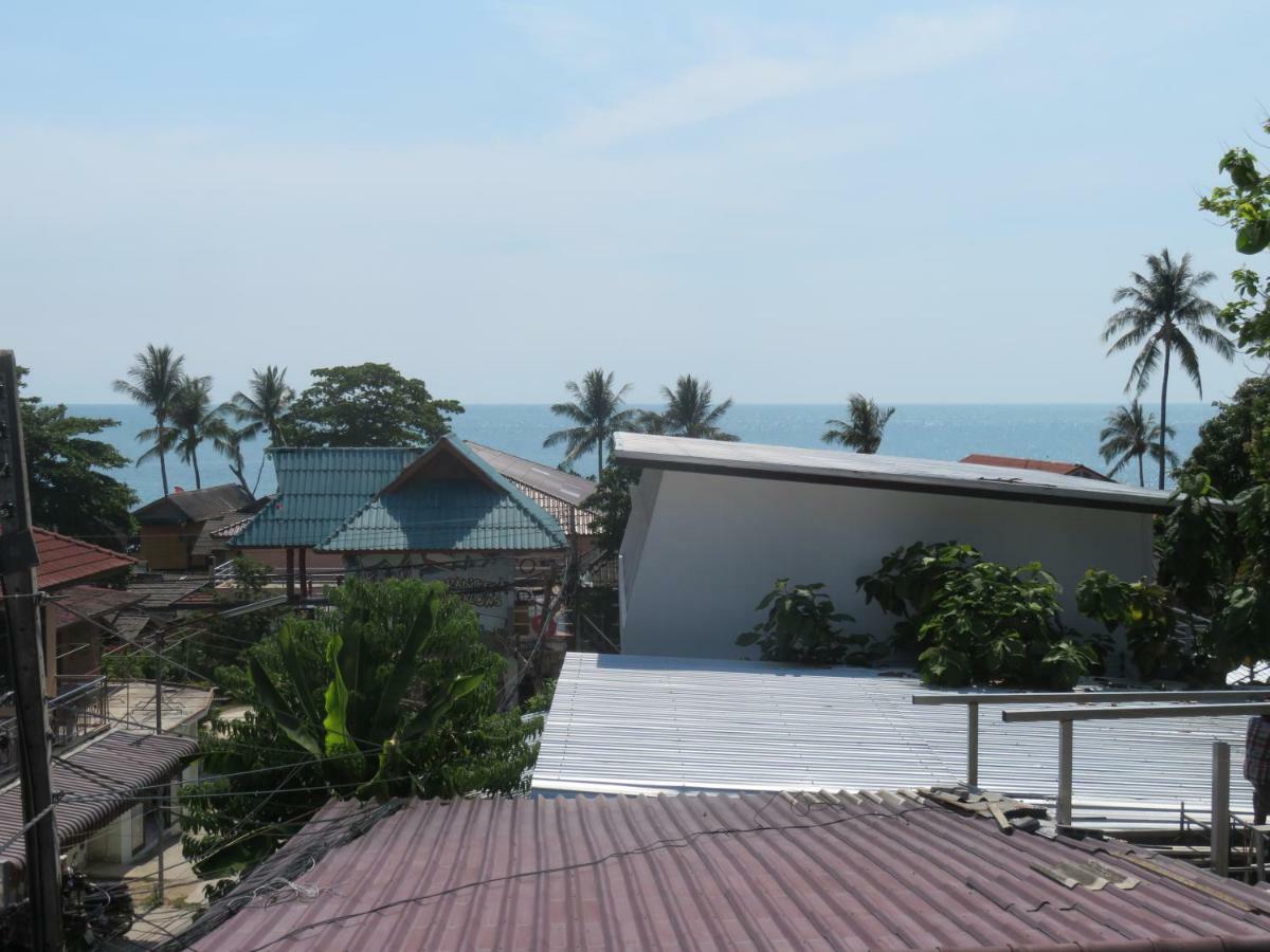Same Same Guesthouse, Bar & Restaurant (Adults Only) Хаад Рин Екстериор снимка
