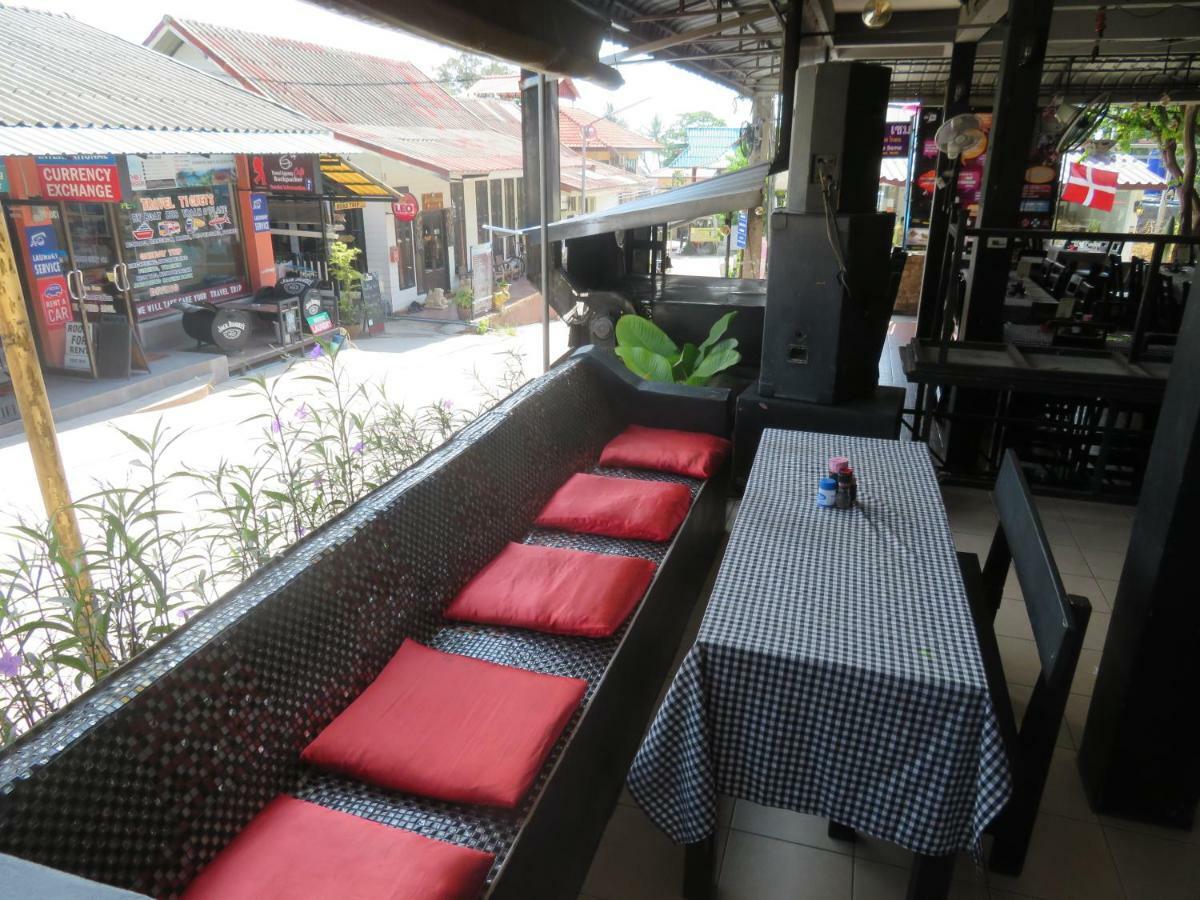 Same Same Guesthouse, Bar & Restaurant (Adults Only) Хаад Рин Екстериор снимка