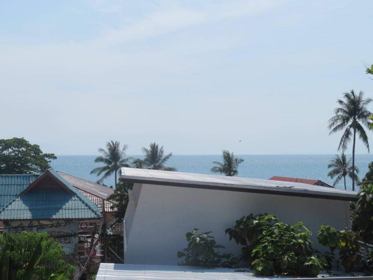 Same Same Guesthouse, Bar & Restaurant (Adults Only) Хаад Рин Екстериор снимка